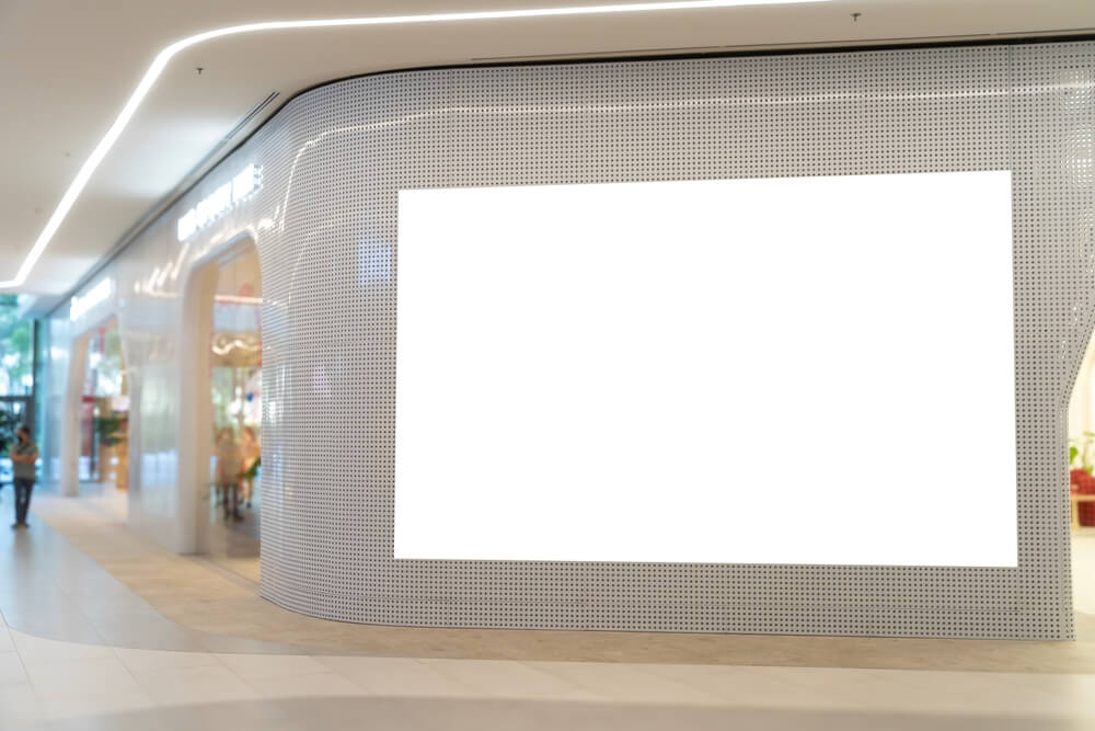 Baner reklamowy w galerii handlowej